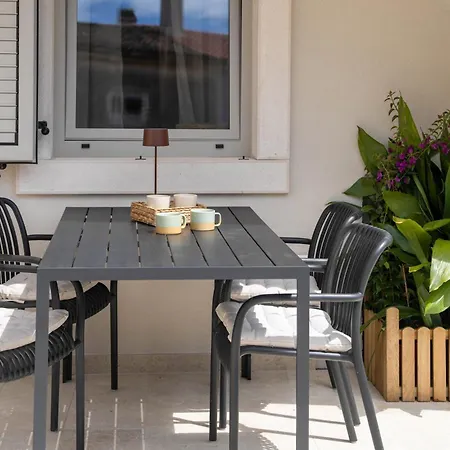 Grotta Apartamento Vrsar