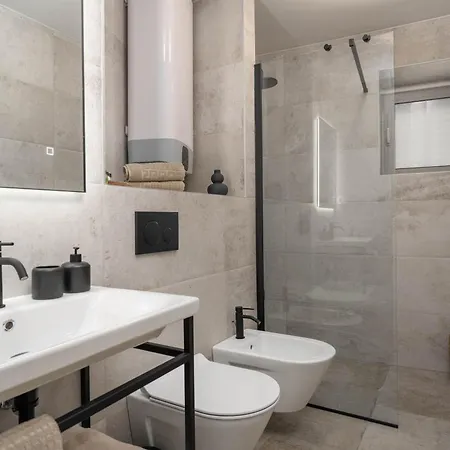 Grotta Apartament